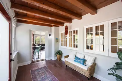 1812 Silver Avenue SE, Albuquerque, NM 87106 