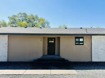 20 Green Valley Lane, Belen
