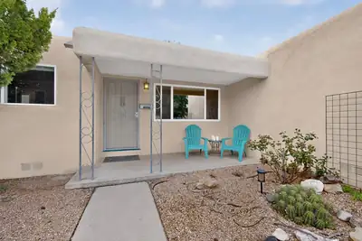 9805 Mesa Arriba Avenue NE, Albuquerque, NM 87111 