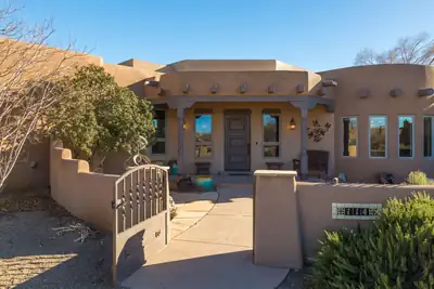 114 Veronica Court, Corrales