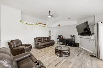 6819 Toratolla Court NW, Albuquerque, NM 87120 