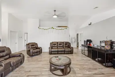 6819 Toratolla Court NW, Albuquerque, NM 87120 
