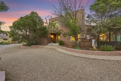 12501 Oakland Avenue NE, Albuquerque, NM 87122 