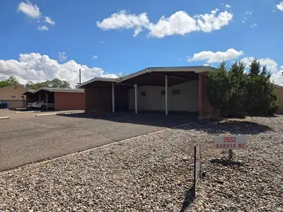 2632 Dakota Street NE, Albuquerque, NM 87110 