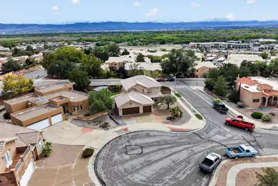 5715 La Colonia Drive NW, Albuquerque, NM 87120 