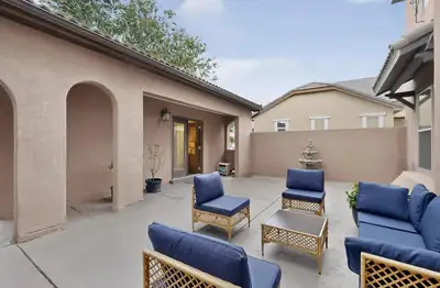 8315 Mesa Top Road NW, Albuquerque, NM 87120 