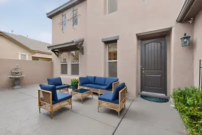 8315 Mesa Top Road NW, Albuquerque, NM 87120 