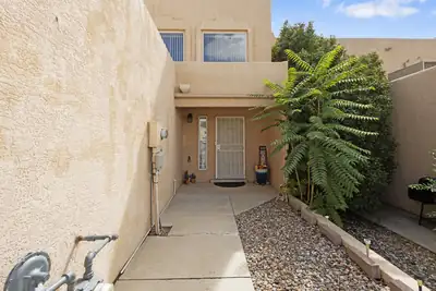 11256 Campo Del Sol Avenue NE, Albuquerque, NM 87123 