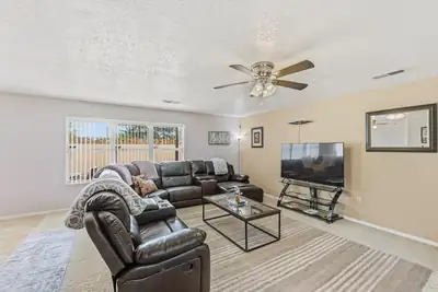 11256 Campo Del Sol Avenue NE, Albuquerque, NM 87123 