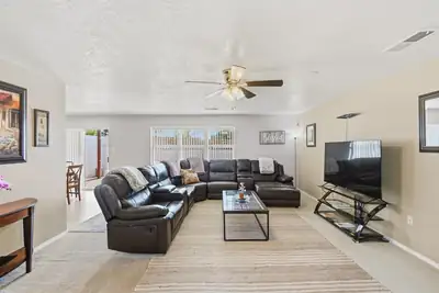 11256 Campo Del Sol Avenue NE, Albuquerque, NM 87123 