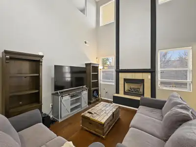 905 Molten Place NW, Albuquerque, NM 87120 