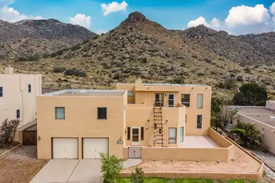 820 Piedra Vista Road NE, Albuquerque, NM 87123 