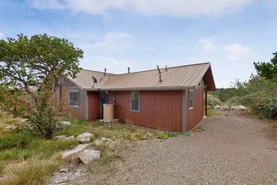 4 Oak Place, Cedar Crest, NM 87008 