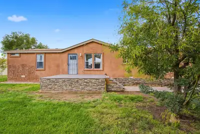 113 Hacienda Road NW, Albuquerque, NM 87114 