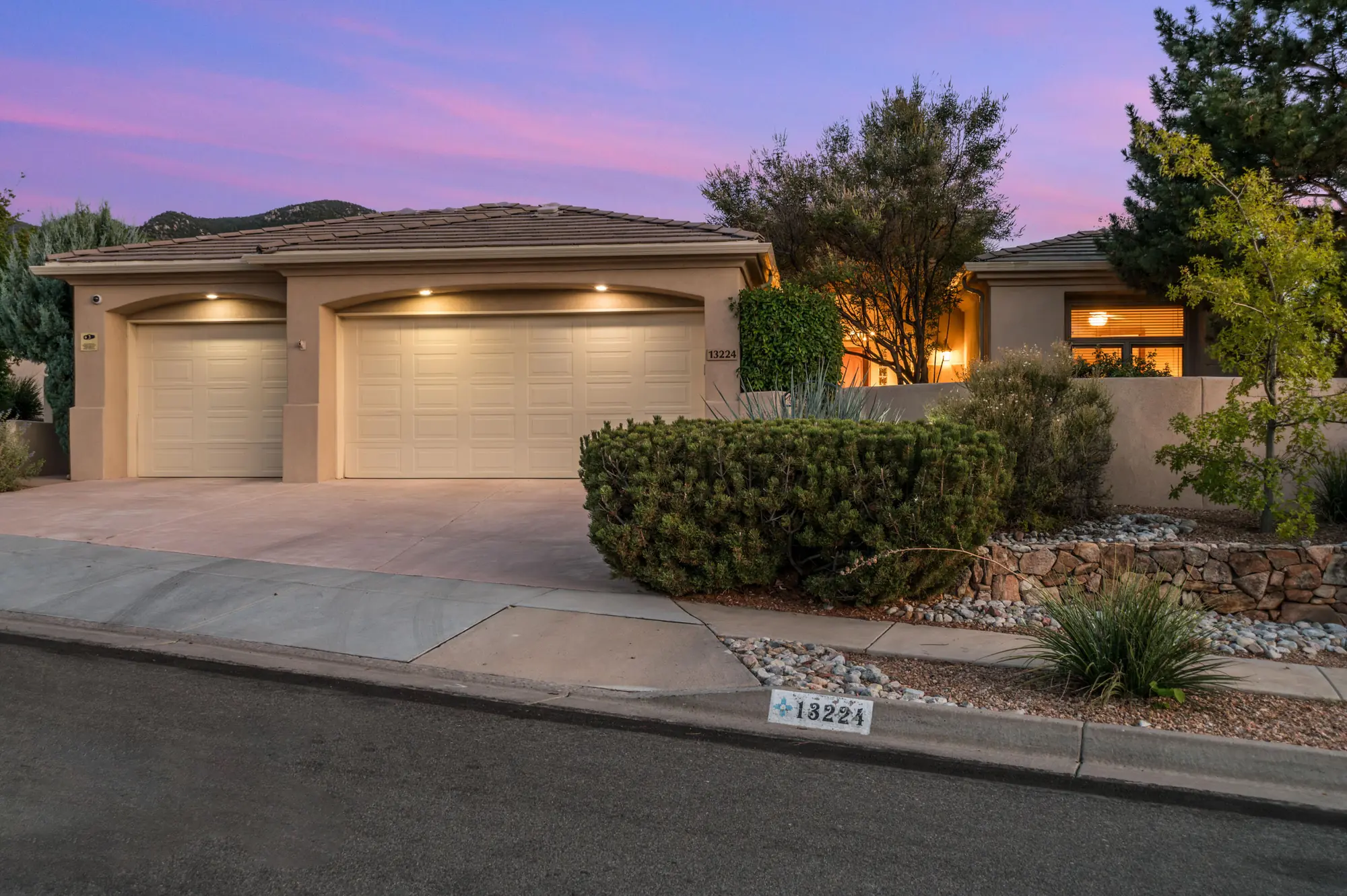 13224 Twilight Trail Place NE, Albuquerque, NM 87111