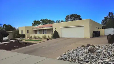 9301 Camino Del Sol NE, Albuquerque
