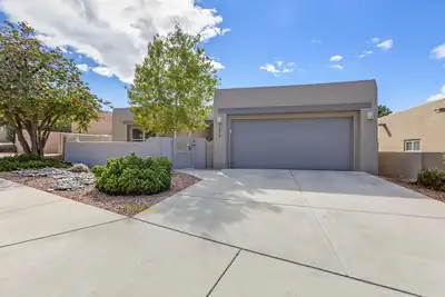 12816 Sandia Ridge Place NE, Albuquerque