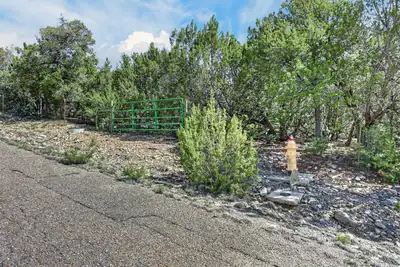 40 Alta Vista Road, Tijeras, NM 87059 