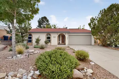 3532 Haines Avenue NE, Albuquerque, NM 87106 