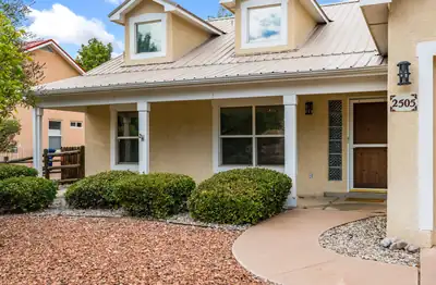 2505 Rio Orilla Lane NW, Albuquerque, NM 87120 