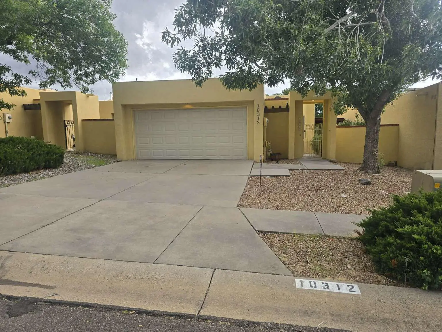 10312 Camino Del Oso NE, Albuquerque, NM 87111
