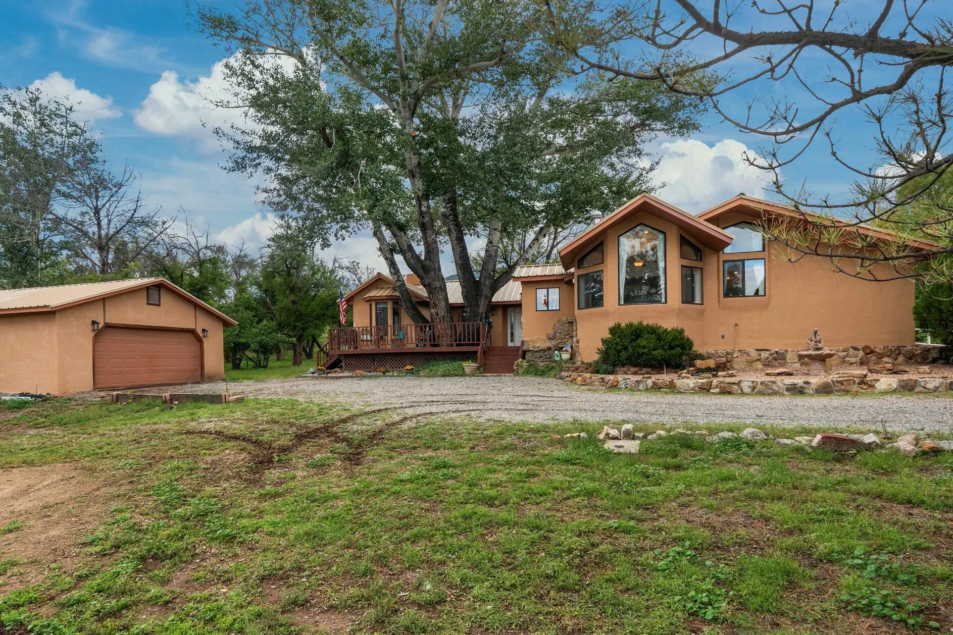 4 Cirquela Road, Cedar Crest, NM 87008