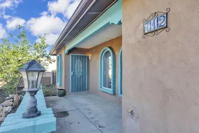 712 Tranquilino Court NE, Albuquerque, NM 87102 