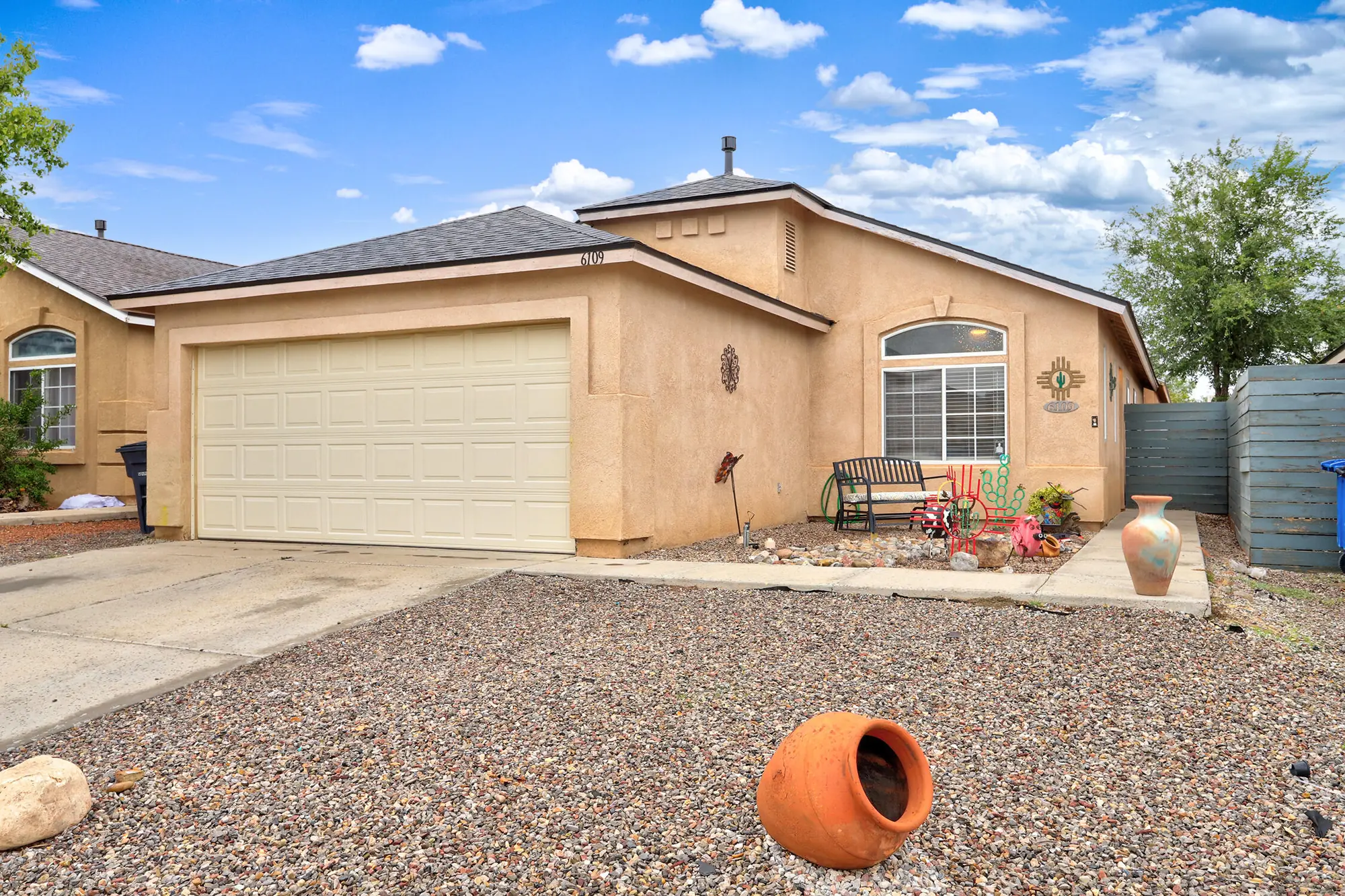 6109 Cyonus Avenue NW, Albuquerque, NM 87114