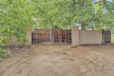 1581 Sichler Road, Los Lunas, NM 87031 