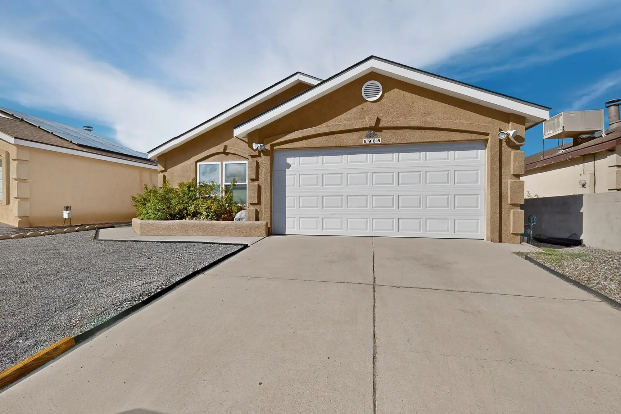 8905 Odin Road SW, Albuquerque, NM 87121