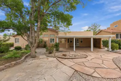 3133 Ashkirk Loop SE, Rio Rancho, NM 87124 
