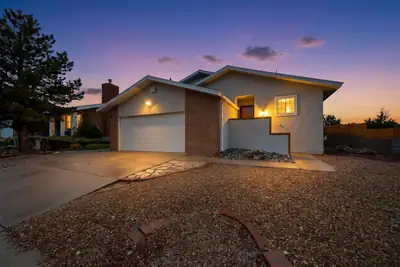13800 Paseo Vista NE, Albuquerque