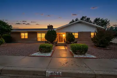 4716 Mountain Road NE, Albuquerque