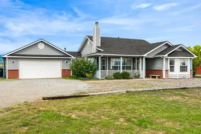 46 Epoch Drive, Edgewood, NM 87015 