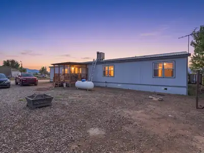 6 San Miguel Avenue, Los Lunas, NM 87031 