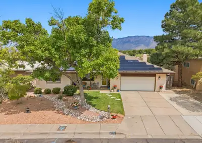4722 Sherwood Street NE, Albuquerque, NM 87109 