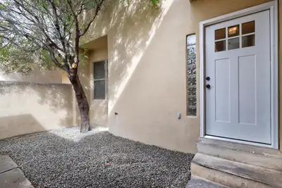 4211 Pitt Street NE UNIT 10, Albuquerque, NM 87111 