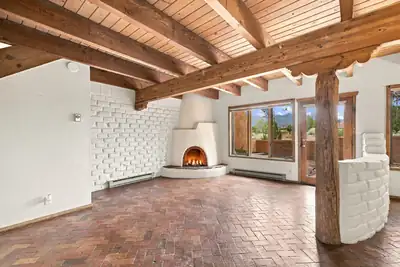 11 Placitas Trails Road, Placitas, NM 87043 