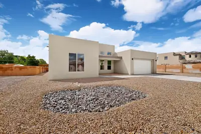 335 Manuel Sanchez Place SW, Albuquerque, NM 87105 