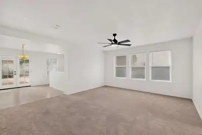 6808 Honeylocust Avenue NW, Albuquerque, NM 87121 