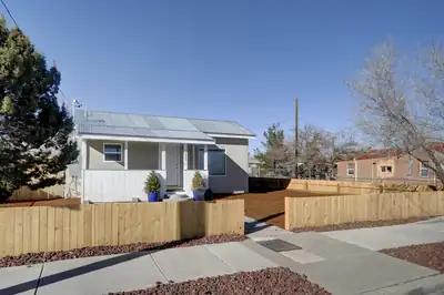 1325 8th Street NW, Albuquerque, NM 87102 