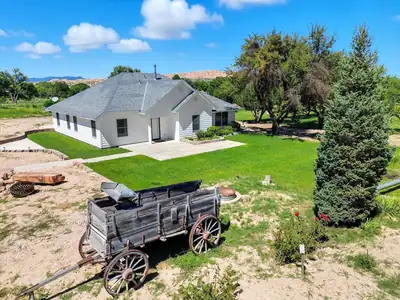 5 JR Drive, Santa Fe, NM 87506 