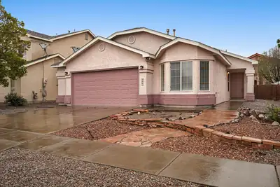 7623 Banyon Avenue NW, Albuquerque