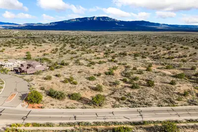 2403 Desert Zinnia Road, Rio Rancho