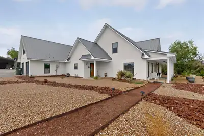 4 Quail Run Court 