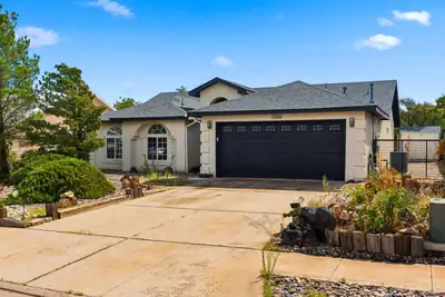 1362 Vista Escondida Court SW, Los Lunas, NM 87031 
