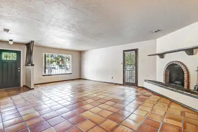 300 Aliso Drive SE, Albuquerque, NM 87108 