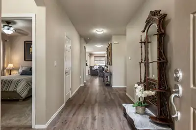 10447 Savoy Drive NW, Albuquerque, NM 87114 