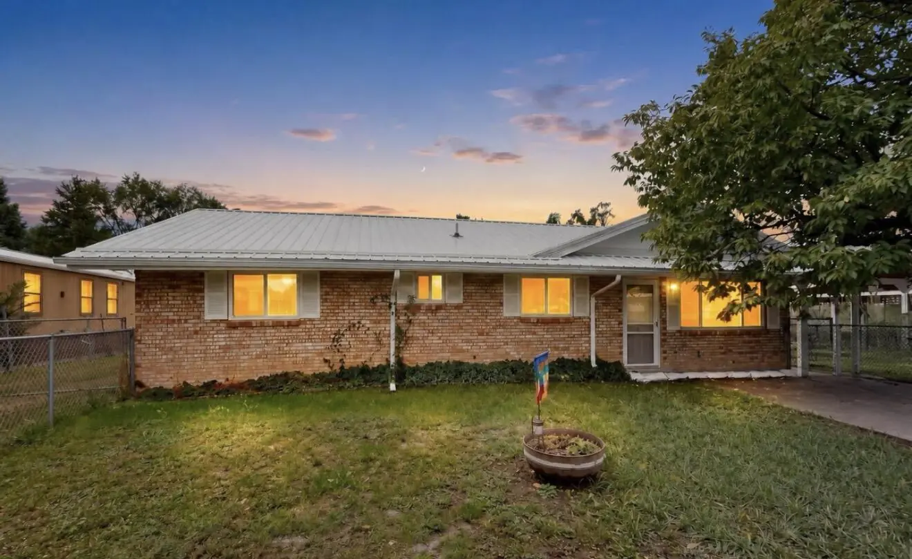 6 Kemm Drive, Las Vegas, NM 87701