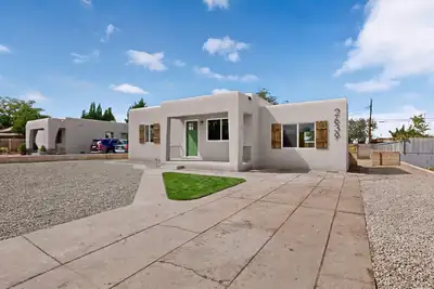 2639 Washington Street NE, Albuquerque, NM 87110 